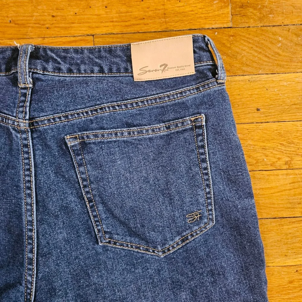 Seven7 Women's Slim Straight Jeans Blue Size 10